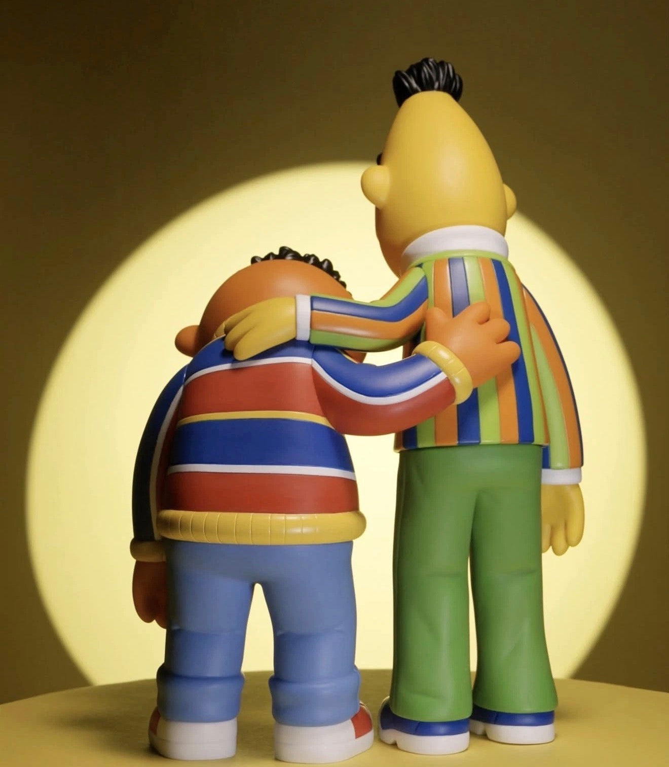 Kaws Sesame Street Bert And Ernie Vinyl Collectible figures
